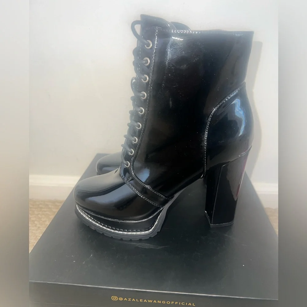AZALEA WANG Freddie Chunky Lace Up booties SIZE: 8 - Picture 9 of 10